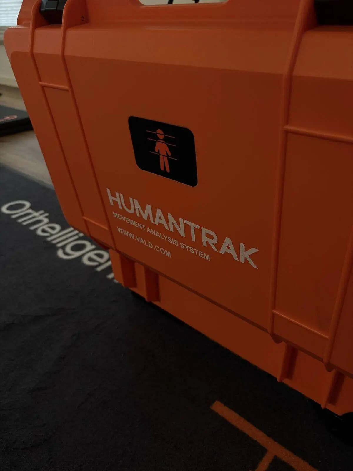 HumanTrak Echtzeit-Bewegungsanalyse-System auf der Messmatte